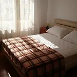 Apartments Luka